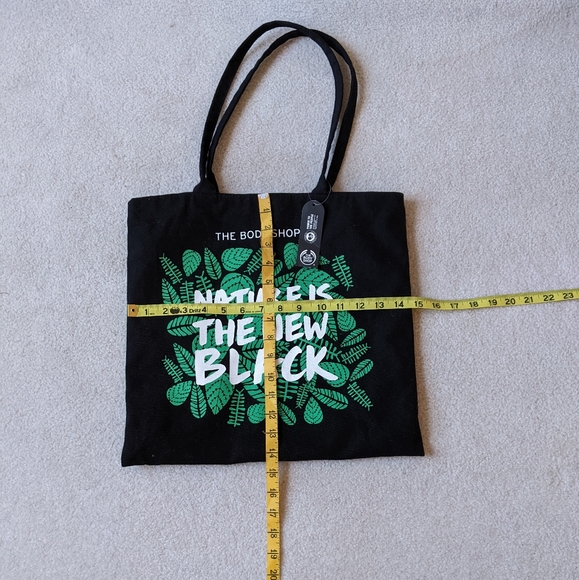 The Body Shop tote NWT - Picture 2 of 3